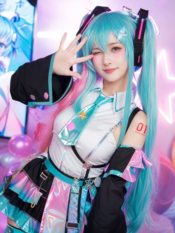 小马拉大车动漫cosplay视频